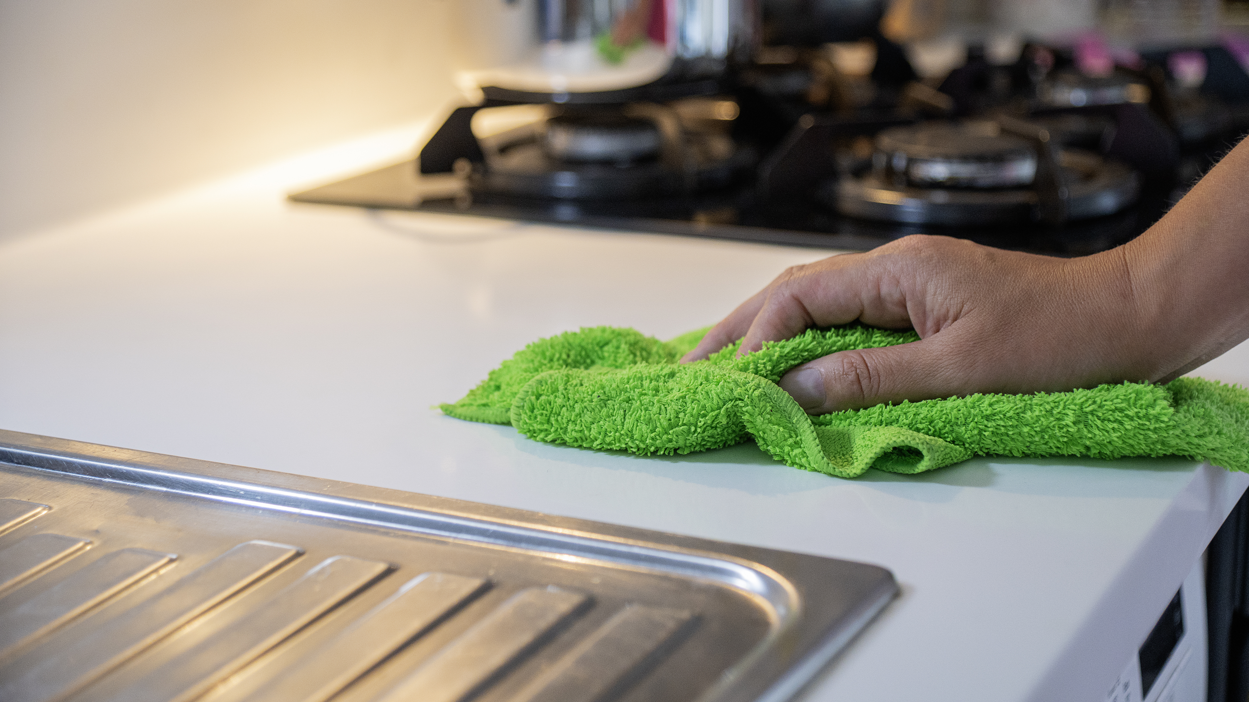 Sparkling clean kitchen counters